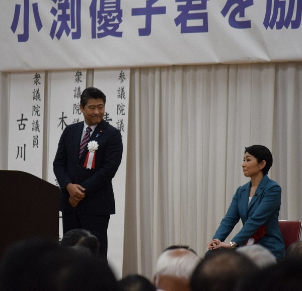 小渕優子氏を「日本の先頭に」　首相側近・木原官房副長官が期待