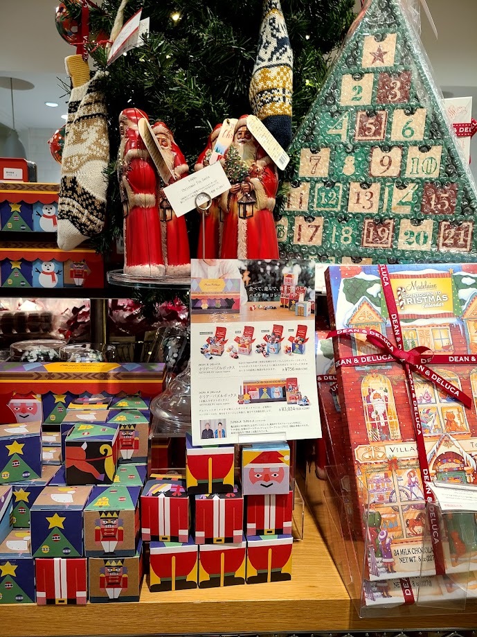 新宿ディーンアンドデルーカのクリスマス向け店内ディスプレイ12月4日2023年 (17)