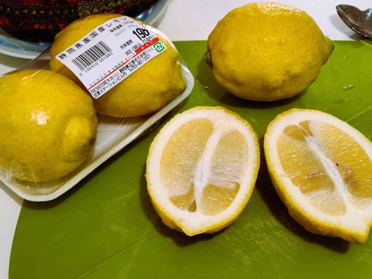 静岡県産の大きなレモン (6)