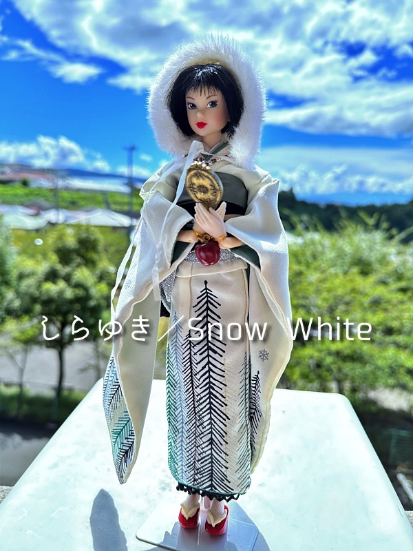 しらゆき／Snow White モモコドール