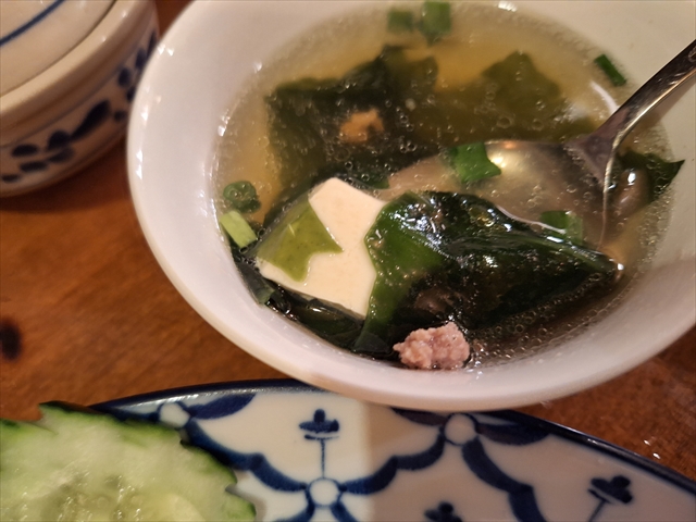20231109_114128_R 豚ひき肉、豆腐にわかめのスープ