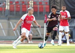 Nurnberg [1]-1 Arsenal - Kanji Okunuki goal