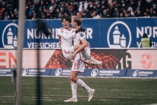 Nürnberg 0-[2] Fortuna Düsseldorf - Ao Tanaka goal