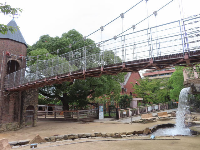 王子動物園の吊橋230911