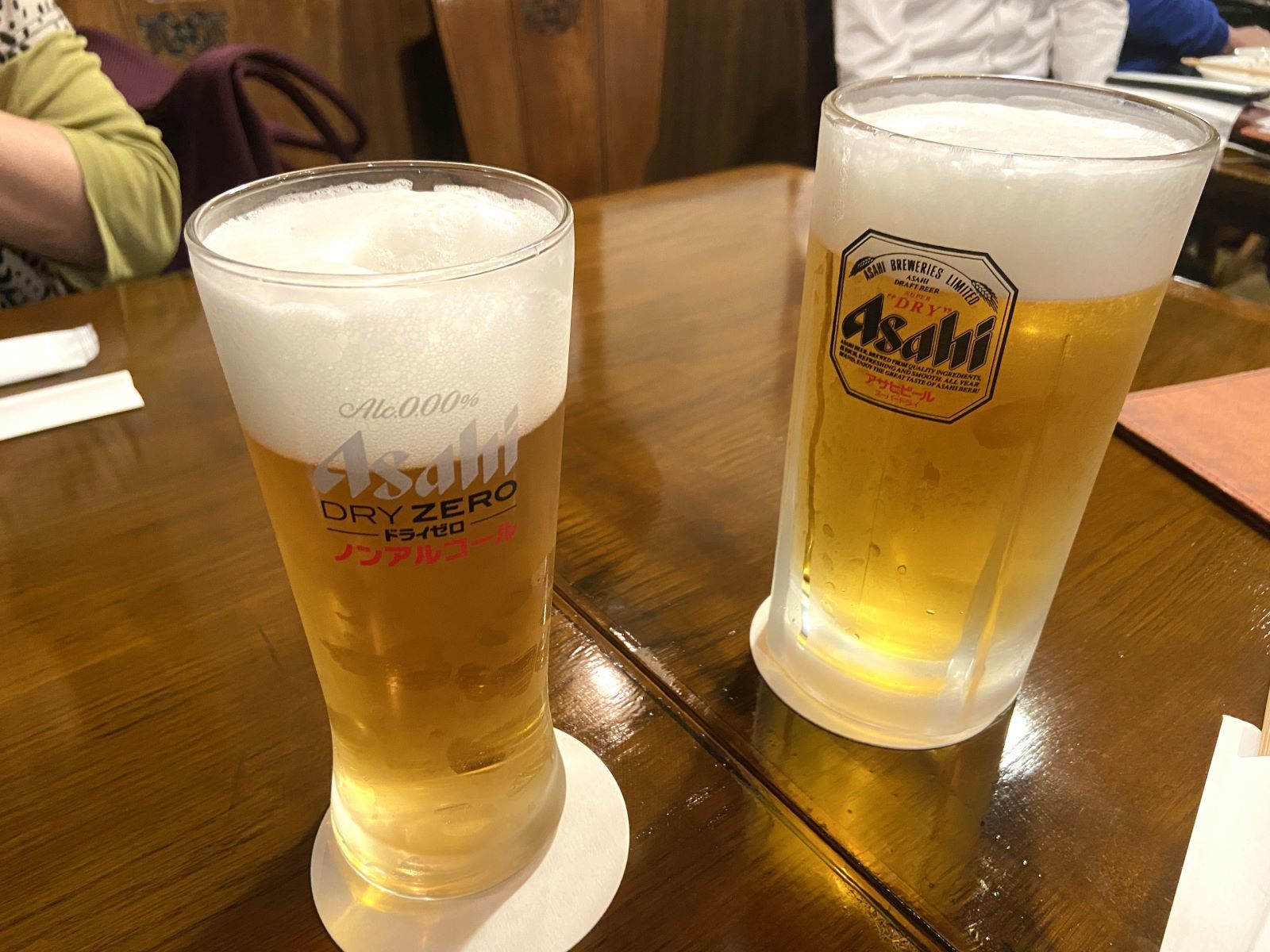 レーベンアーゲ　生ビール大とノンアルコールビール　