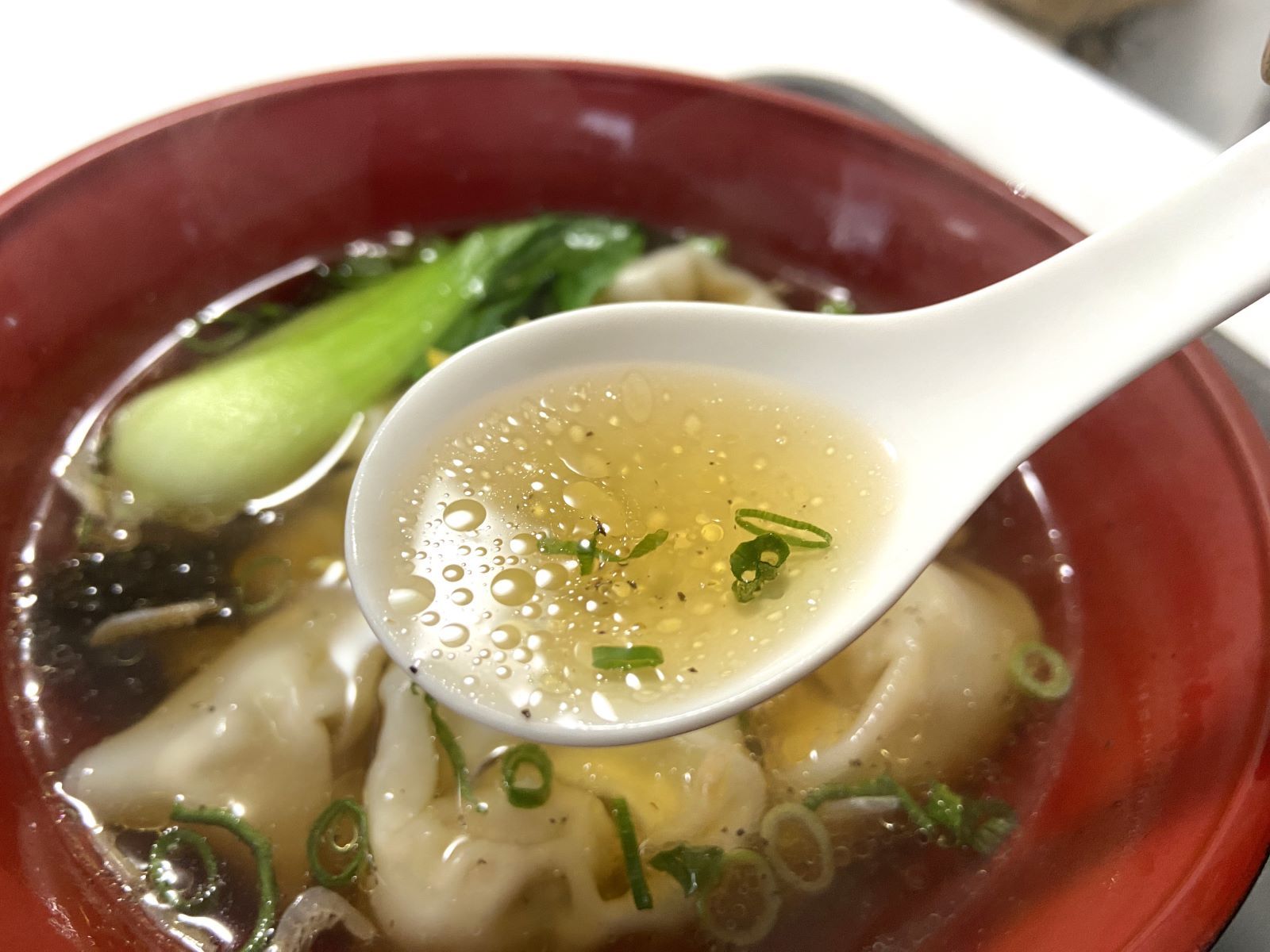 蘇州　手作りワンタン　スープ