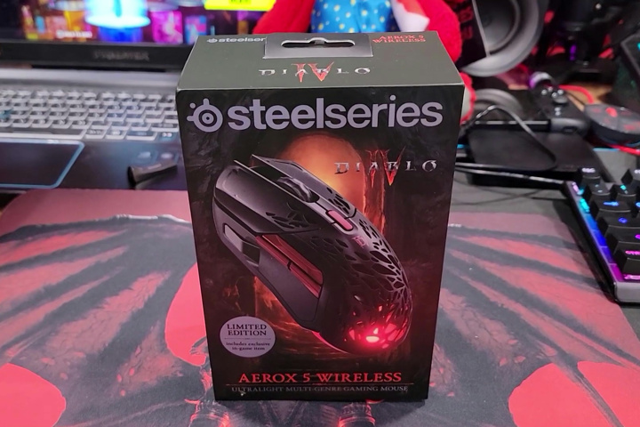 SteelSeries_Aerox_5_Wireless_Diablo_IV_Edition_01.jpg