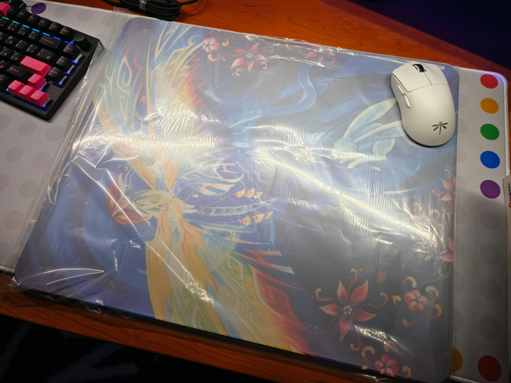 VGN_Mouse_Pad_03.jpg